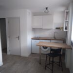 LA BOURBOULE- Location à l'année studio meublé (F1)