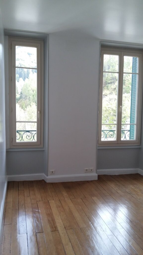 LA BOURBOULE - Appartement à louer à l'année (F4)