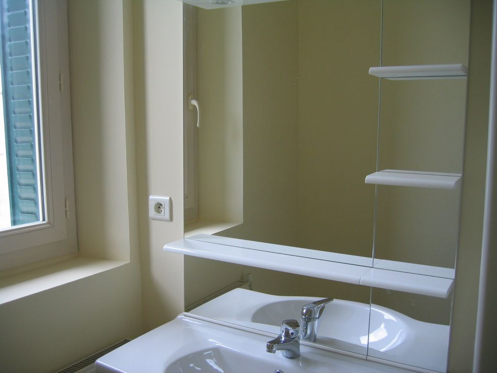 LA BOURBOULE - Appartement à louer à l'année (F4)