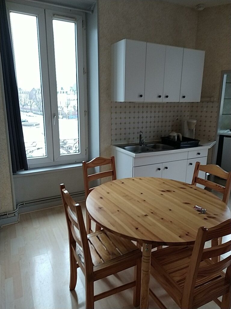 LA BOURBOULE - Appartement à louer pour contrat saisonnier (T2)