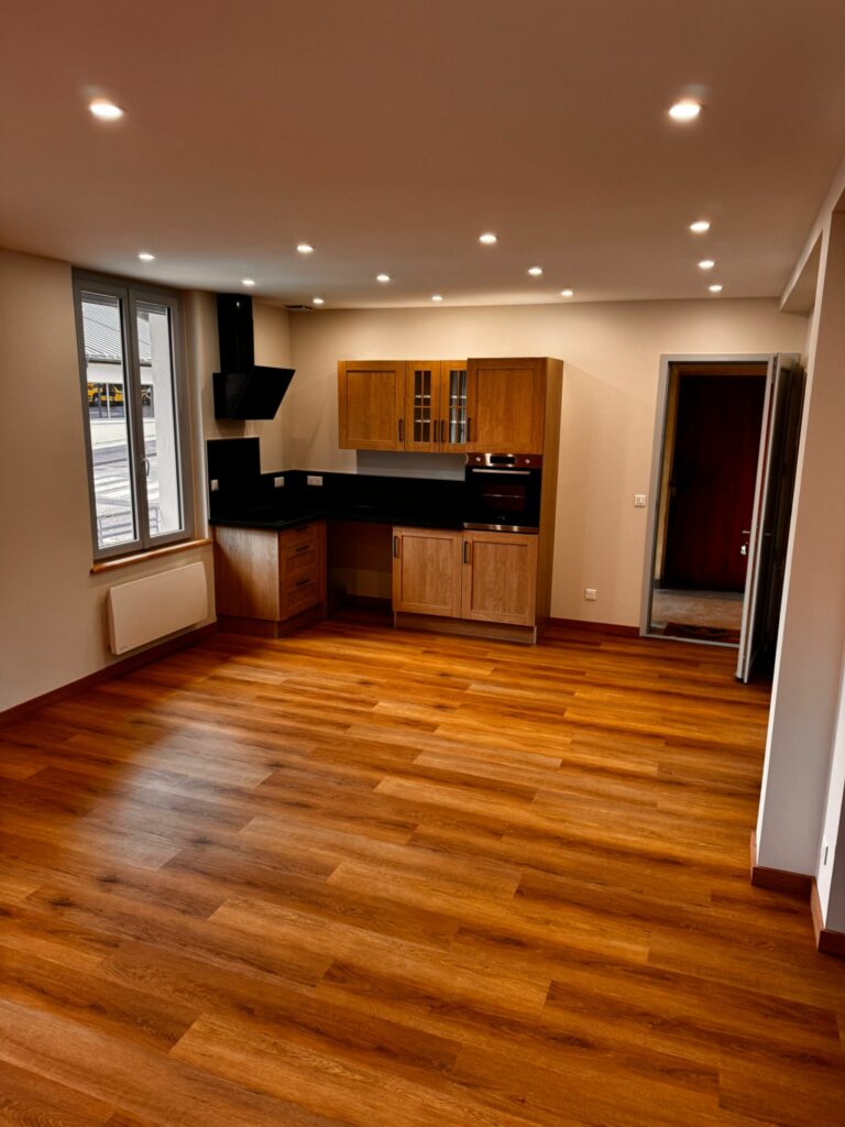 LE MONT-DORE - Appartement à louer à l'année (F3)