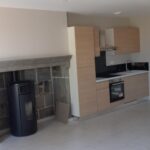 Deux Appartements duplex à louer à l'année dans l'ancienne école du village de Beaune-le-Froid (63790 Murol)